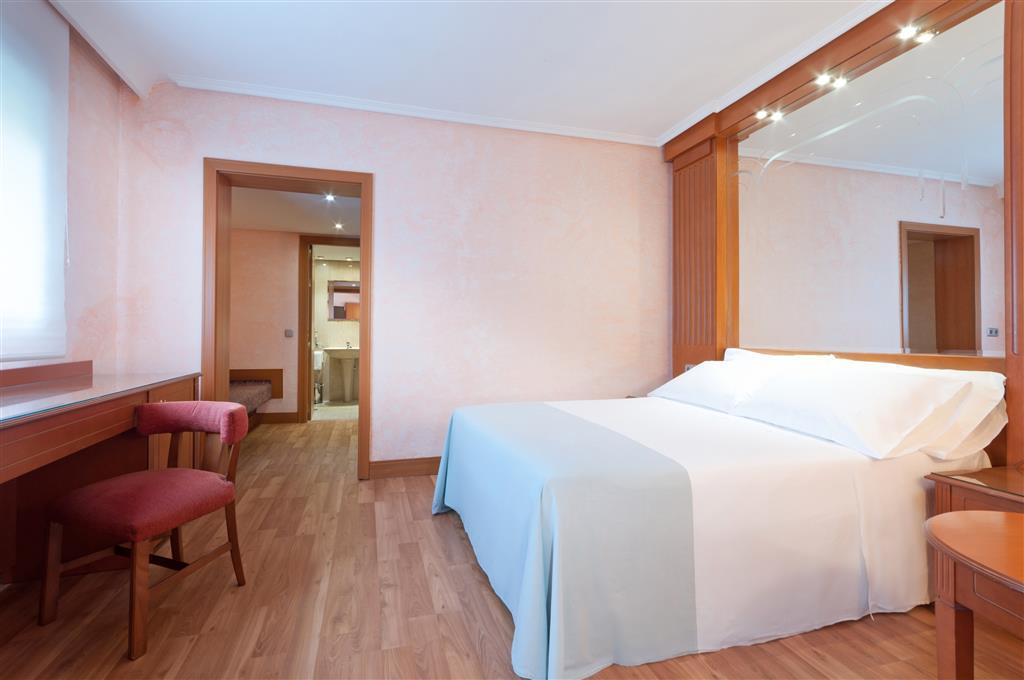 Gran Hotel Los Angeles Getafe Szoba fotó
